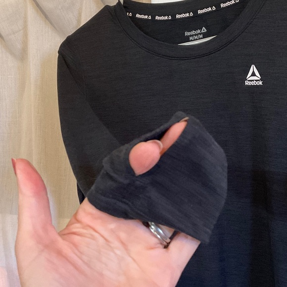 Reebok Black Crew Neck Long Sleeve - Picture 2 of 4